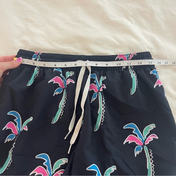 Chubbies Havana Nights Black Swim Trunks - Picture 7 of 9